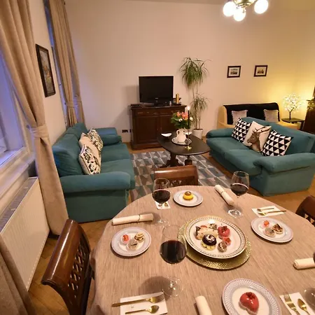 Cozy Flat By The Astronomical Clock * Praha